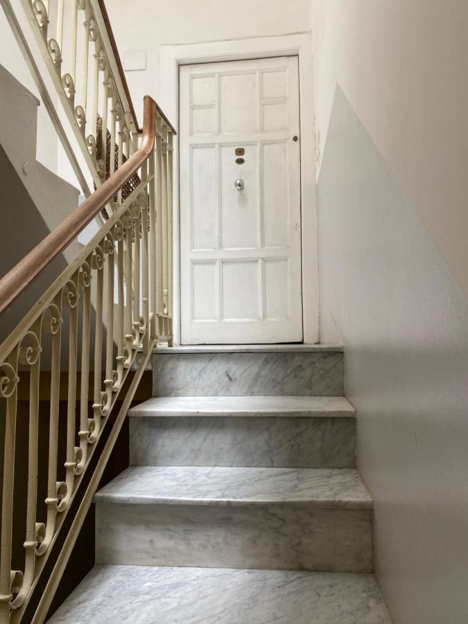 Superior One-Bedroom Apartment Balcony